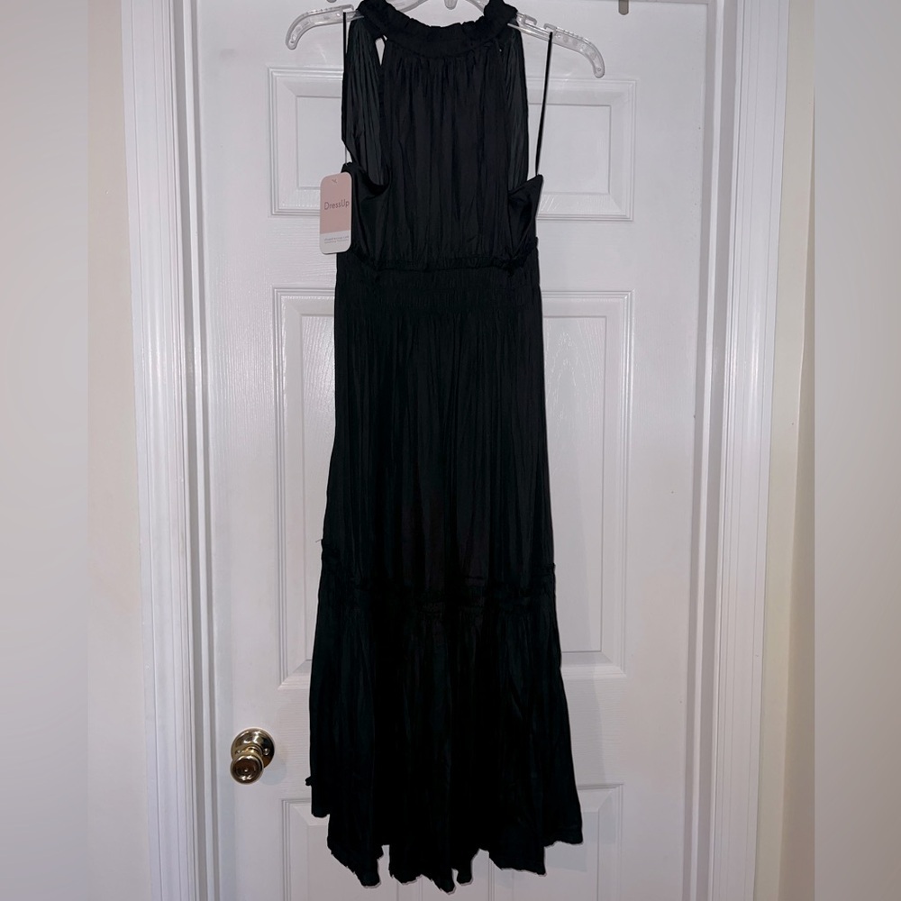 DressUp Elegant Black Maxi Dress
